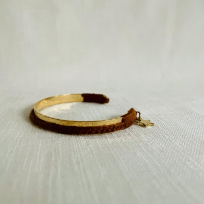 Brown braided bracelet 