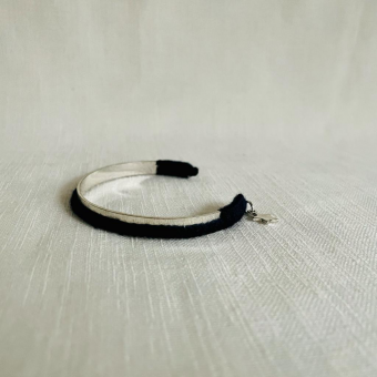 Dark blue braided bracelet 